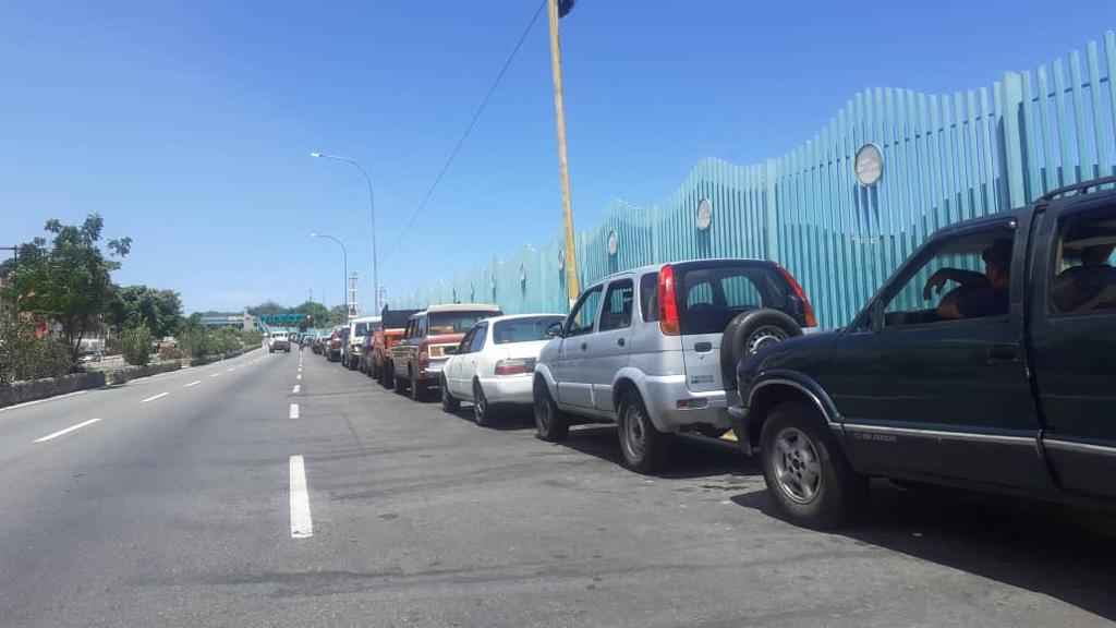 García Carneiro promete acabar con colas por la gasolina con sistema digital