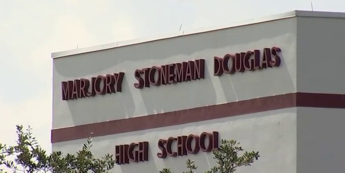 ¡OTRO MÁS! Arrestan a estudiante por amenazar con nuevo tiroteo en escuela de Florida