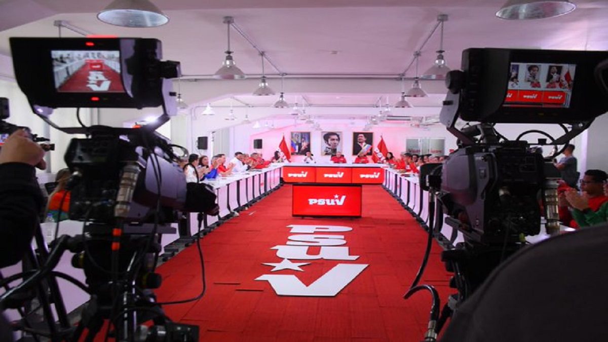 «HAY UNA SOLA AN, lo demás se usa para robar»: Diosdado sobre la Asamblea del 2015