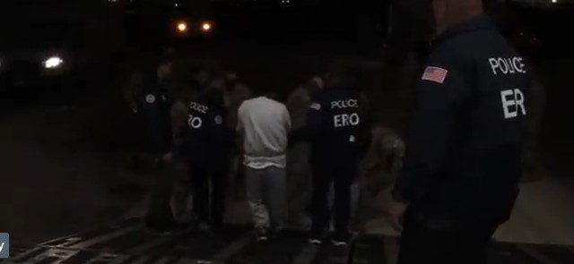 Así fue la llegada de los primeros migrantes a Guantánamo (+Video)
